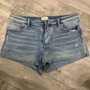 Glided intent shorts